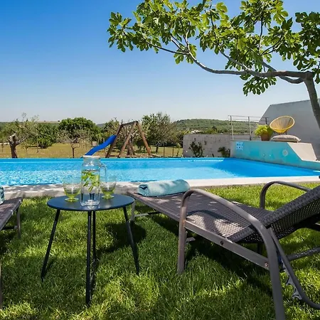 Villa Ferenc *